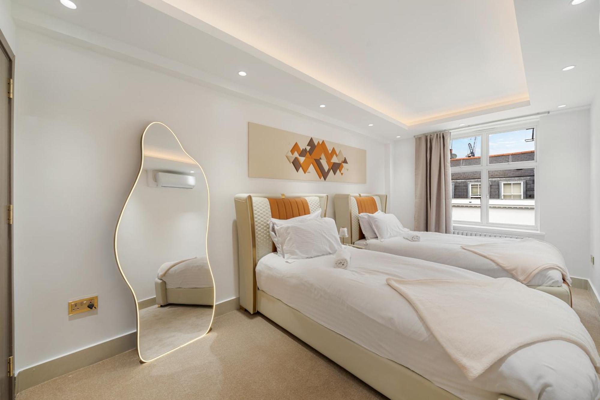 Sophisticated Luxury 2 Bedroom In Mayfair H5 Apartment