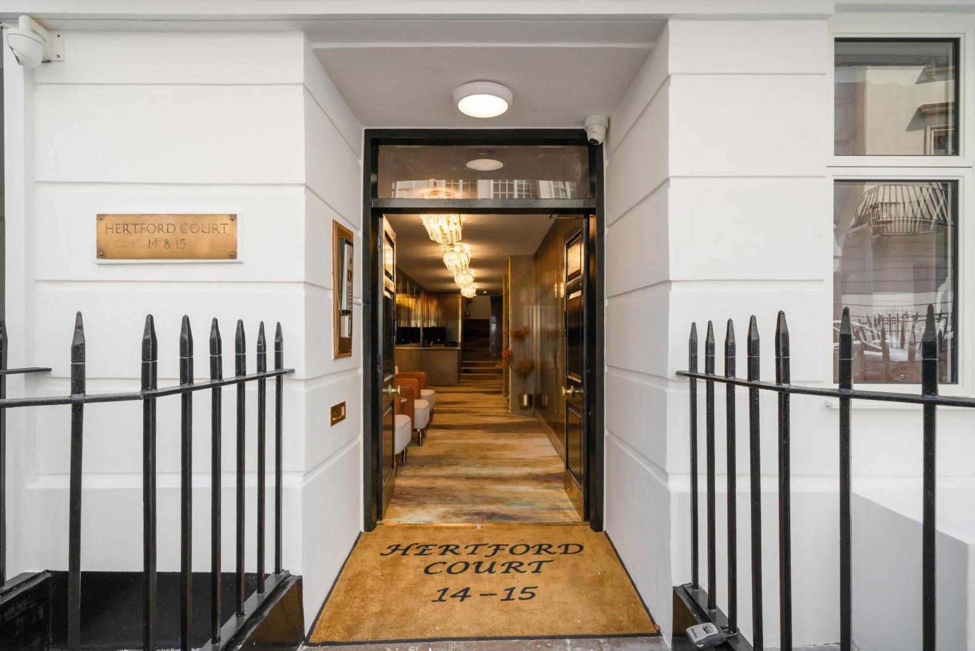 Apartment Sophisticated Luxury 2 Bedroom In Mayfair H5